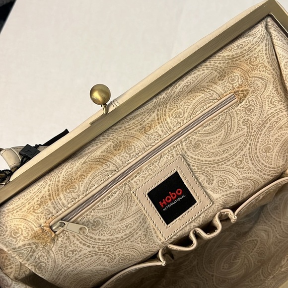 HOBO INTERNATIONAL PEARL LEATHER HANDBAG NEW WITH TAGS - Picture 10 of 17